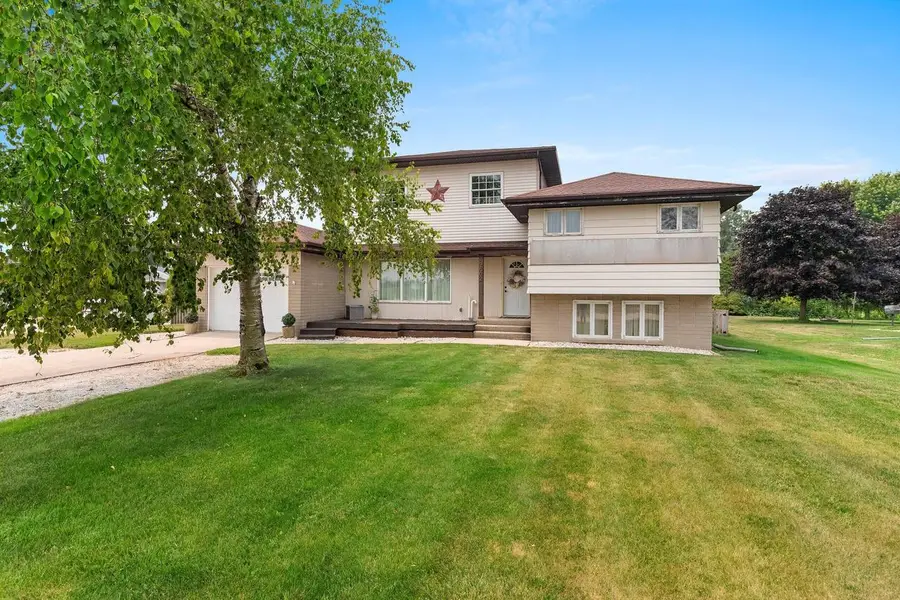 2502 Herman ROAD, Manitowoc, WI 54220 - #3