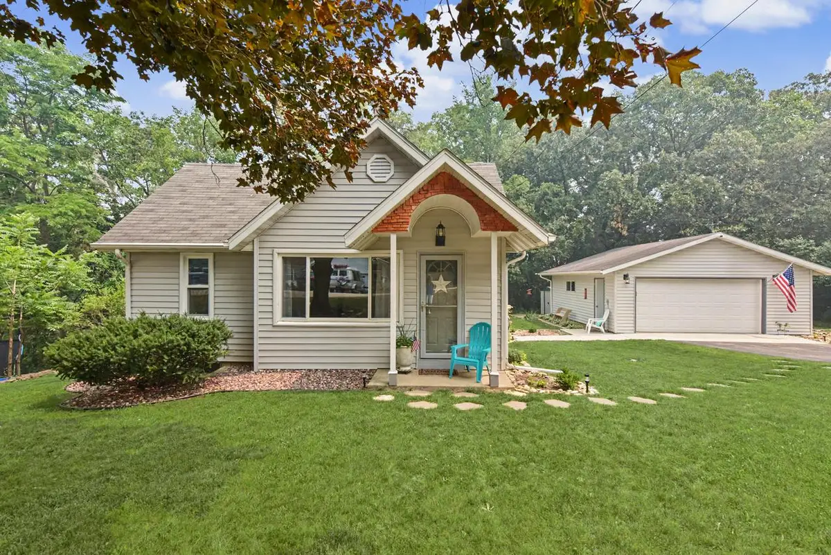8055 Monroe STREET, Burlington, WI 53105 - #1