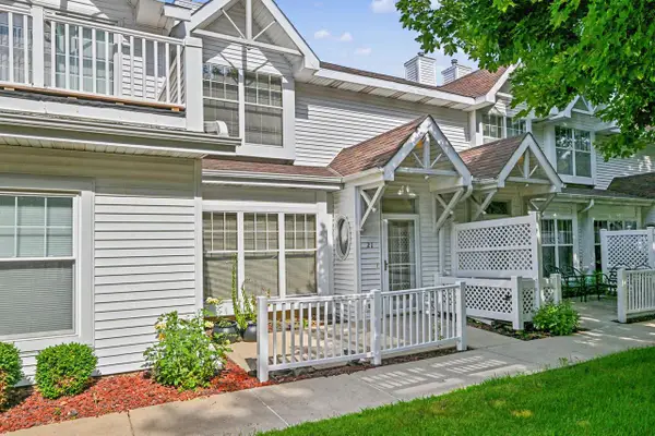 6235 S Creekside DRIVE #21, Cudahy, WI 53110
