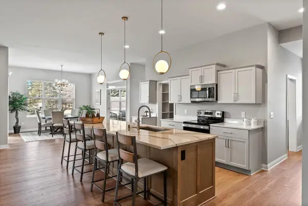 W214N4987 Casey COURT, Menomonee Falls, WI 53051
