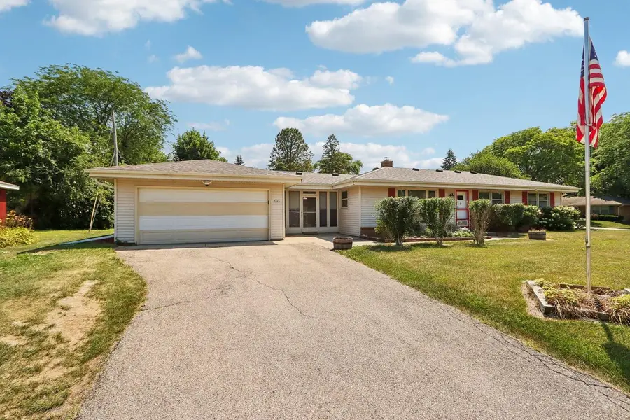 5665 W Range AVENUE, Brown Deer, WI 53223 - #2