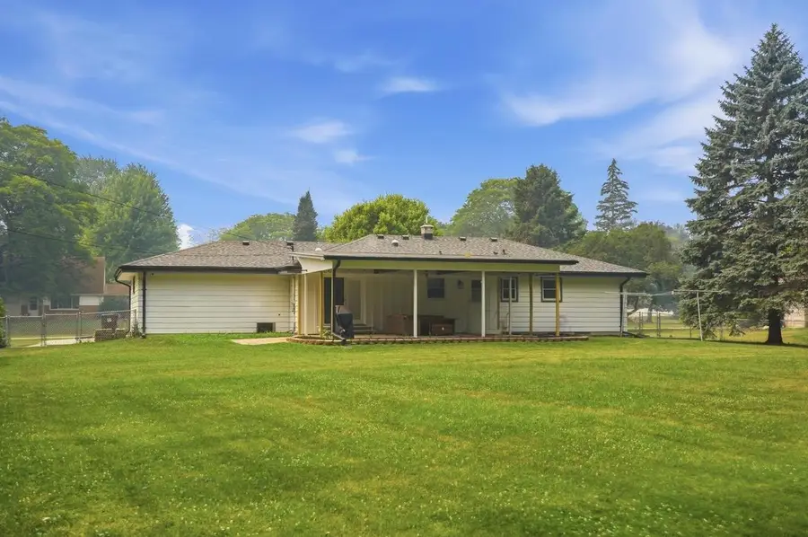 N52W15412 El Rio DRIVE, Menomonee Falls, WI 53051 - #2