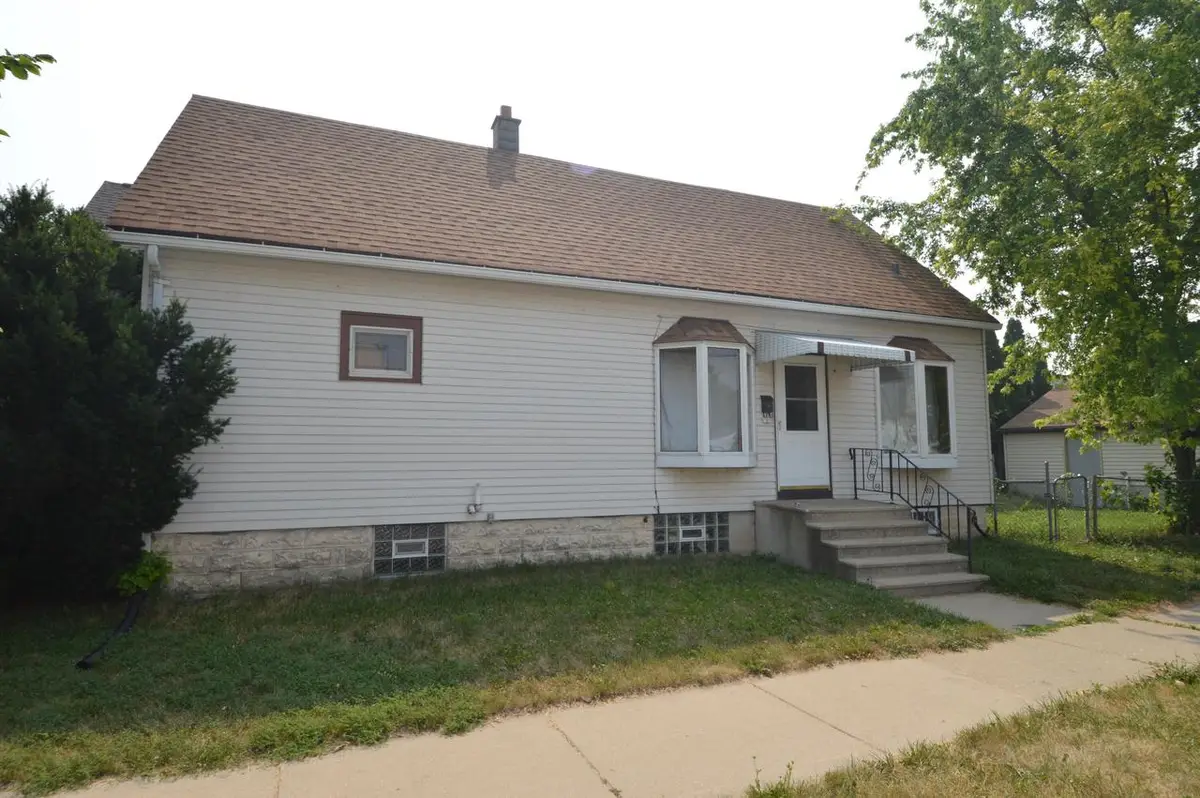1235 Monroe AVENUE, South Milwaukee, WI 53172 - #1