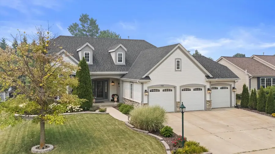 706 Bass DRIVE, Waterford, WI 53185 - #2