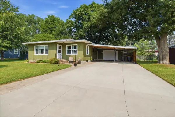 611 1st AVENUE E, Holmen, WI 54636