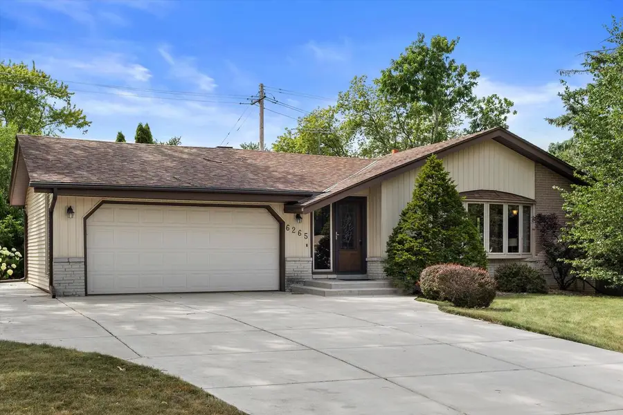 6265 S 38th STREET, Greenfield, WI 53221 - #2
