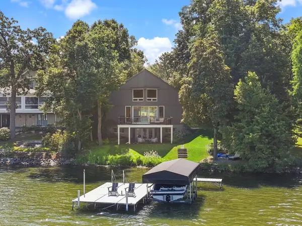 3015 E Lake Shore DRIVE, Twin Lakes, WI 53181