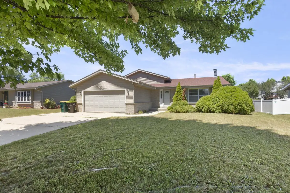 850 E Drexel AVENUE, Oak Creek, WI 53154 - #1