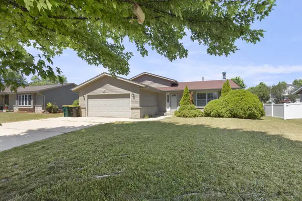 850 E Drexel AVENUE, Oak Creek, WI 53154