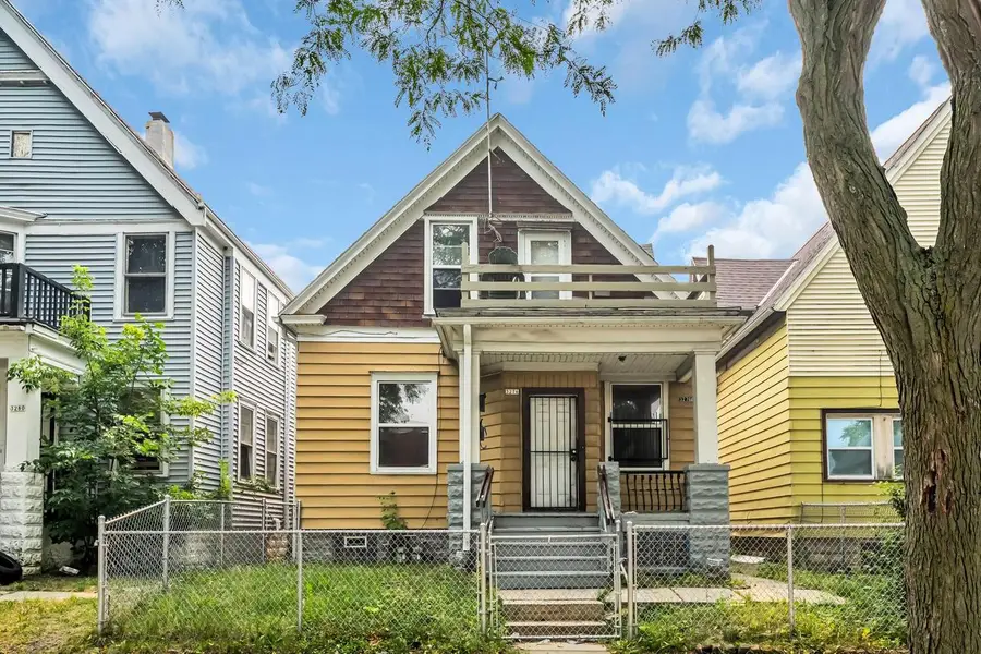 3276 N 26th STREET, Milwaukee, WI 53206 - #2