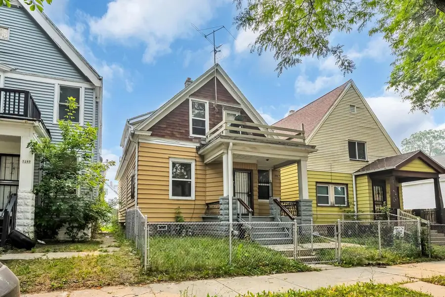 3276 N 26th STREET, Milwaukee, WI 53206 - #3
