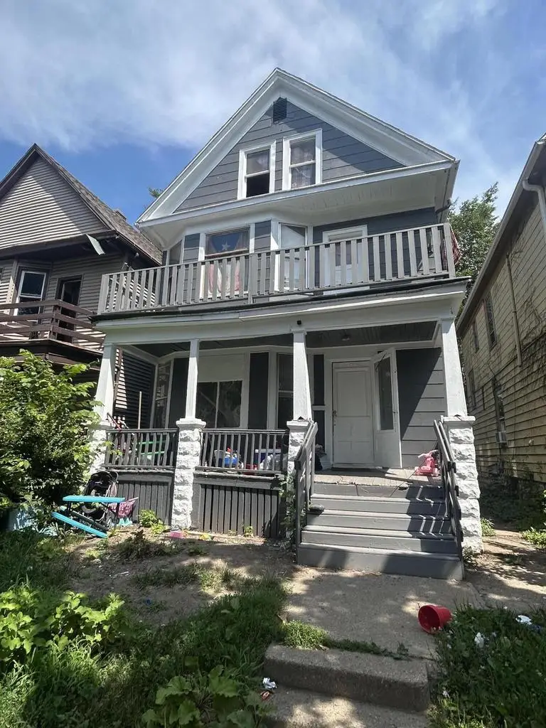 1912 W Rogers STREET, Milwaukee, WI 53204 - #2