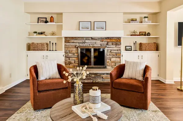 18720 Abbey LANE, Brookfield, WI 53045