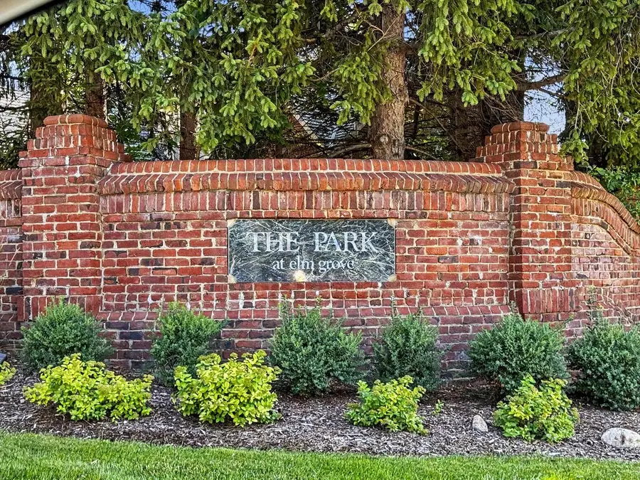 530 Park CIRCLE, Elm Grove, WI 53122 - #2
