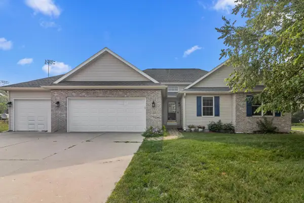 252 Cotton Grass LANE, Walworth, WI 53184