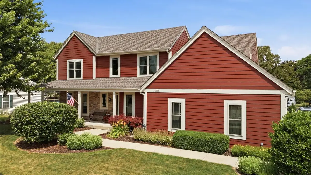 1000 Parkton DRIVE, Waukesha, WI 53189 - #1
