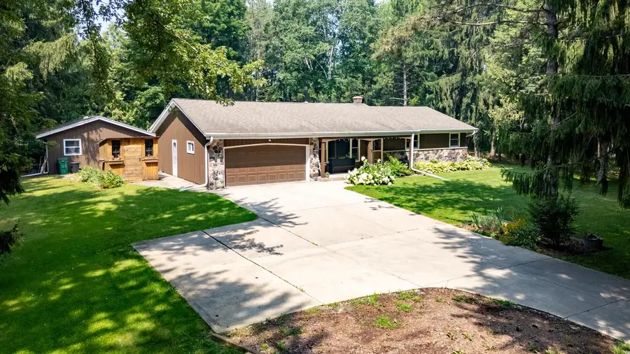 6775 Glacier DRIVE, West Bend, WI 53090 - #2