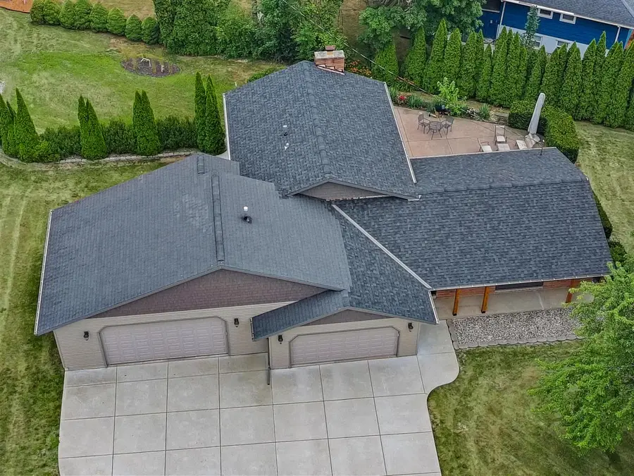 4450 S Hearthside DRIVE, New Berlin, WI 53151 - #2