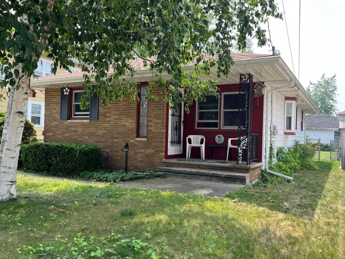 1723 27th STREET, Two Rivers, WI 54241 - #1