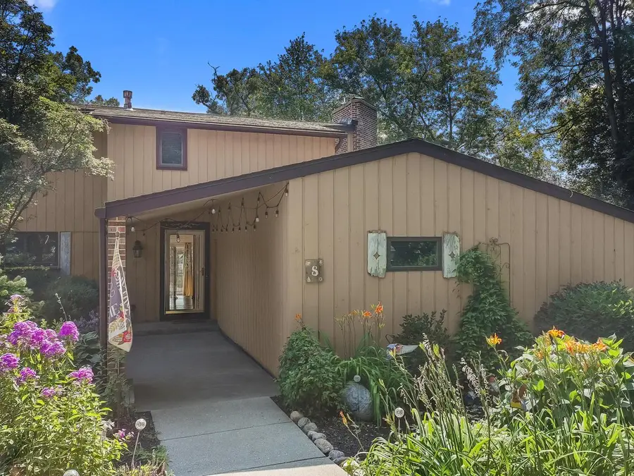 469 Country Club DRIVE #8, Lake Geneva, WI 53147 - #2