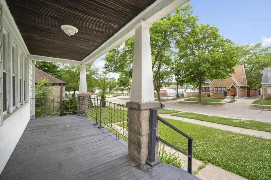 5622 N 36th STREET, Milwaukee, WI 53209 - #2