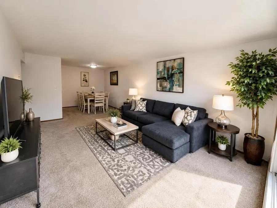 5200 S Tuckaway BOULEVARD #300, Greenfield, WI 53221 - #2