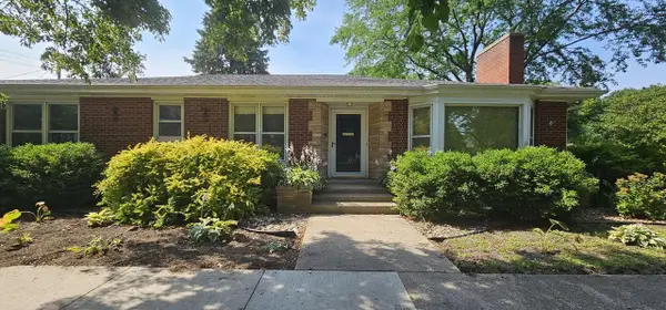 7305 3rd AVENUE, Kenosha, WI 53143