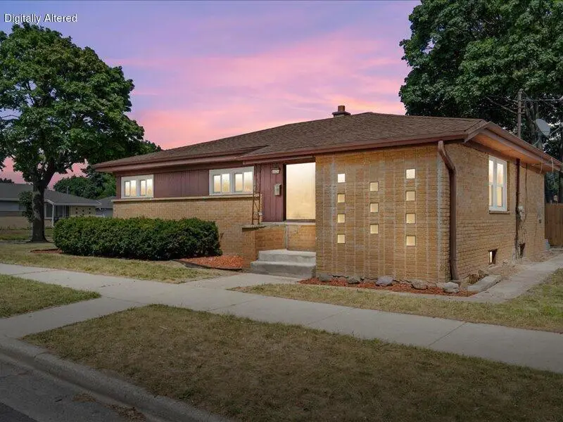 4426 N 88th STREET, Milwaukee, WI 53225 - #1