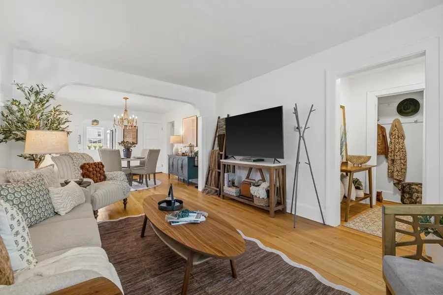 2020 Deane BOULEVARD, Racine, WI 53403 - #3