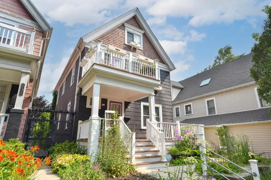 824 E Auer AVENUE #A, Milwaukee, WI 53212 - #2