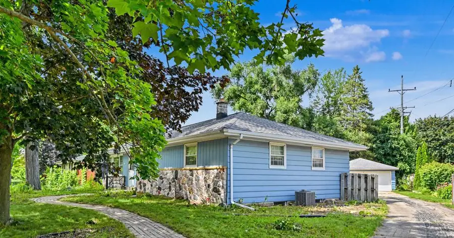 5558 W Donna DRIVE, Brown Deer, WI 53223 - #3