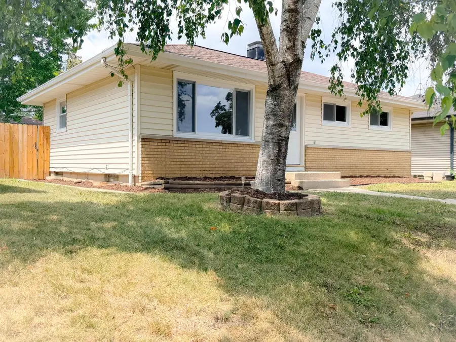 6611 S 19th STREET, Milwaukee, WI 53221 - #3