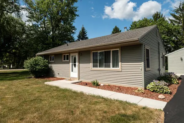 7341 S 37th PLACE, Franklin, WI 53132