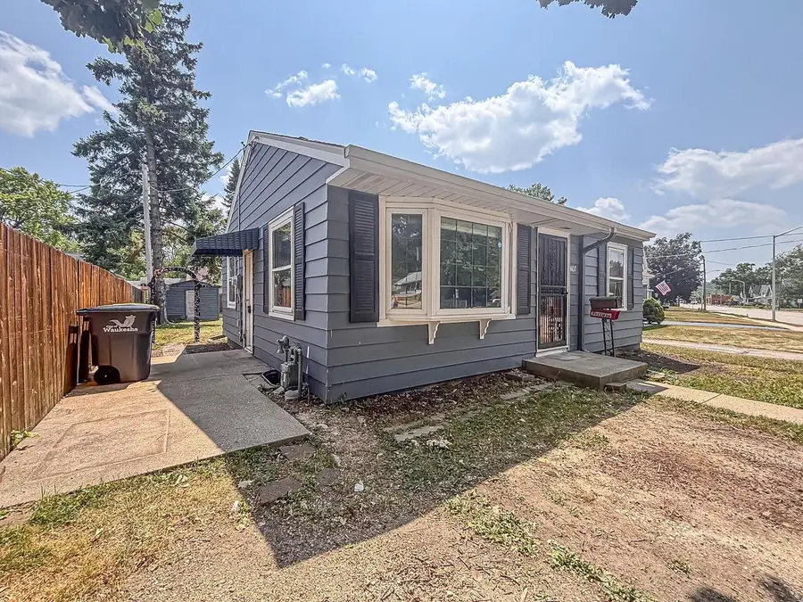 1107 E Moreland BOULEVARD, Waukesha, WI 53186 - #3