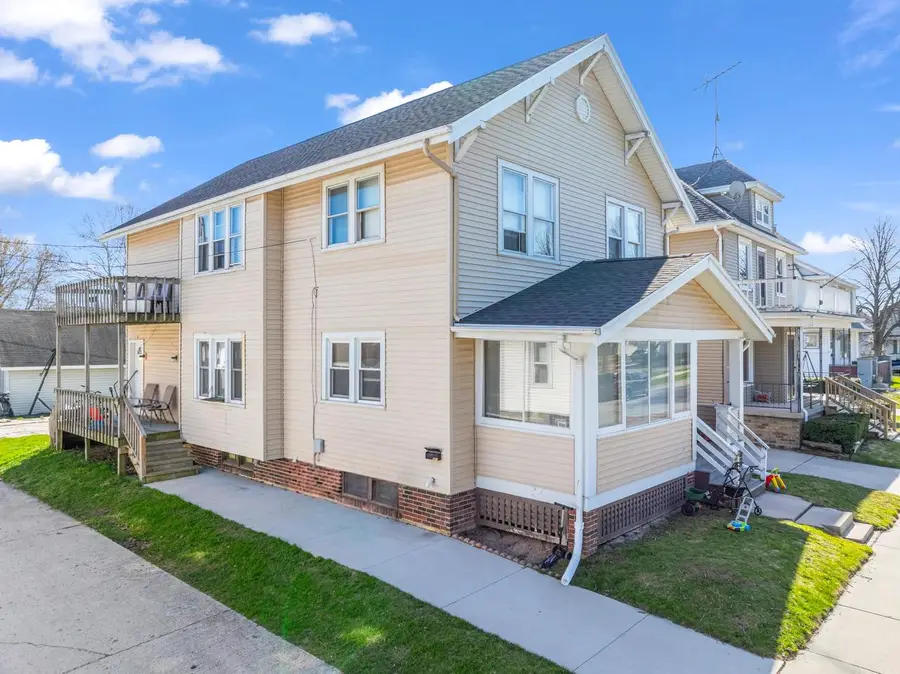 1019 Bluff AVENUE #1021, Sheboygan, WI 53081 - #2