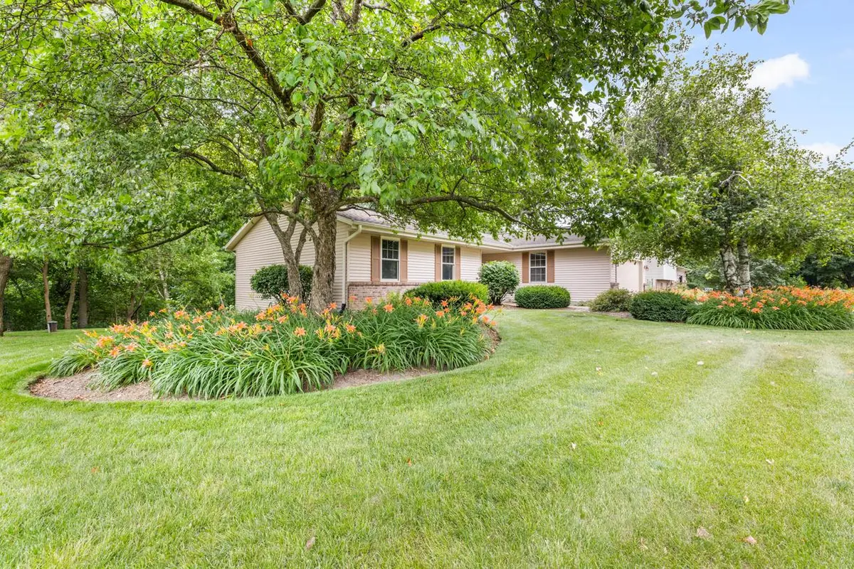 5736 Hickory Knoll DRIVE, West Bend, WI 53095 - #1