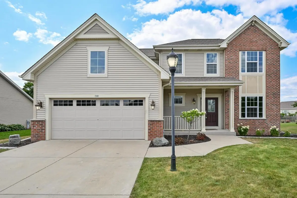 732 Still Pond DRIVE, Waterford, WI 53185 - #1