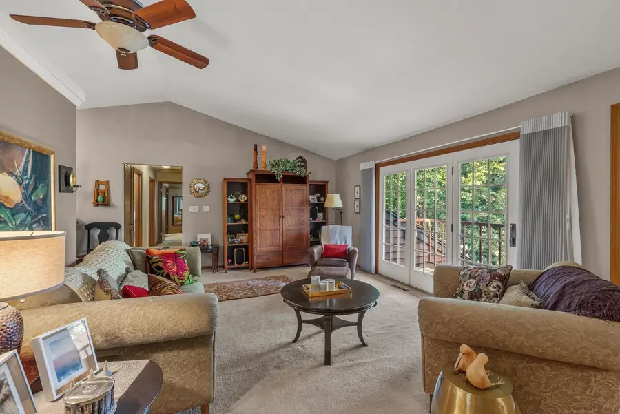 4242 Ridgewood LANE #4242, Greenfield, WI 53221 - #3