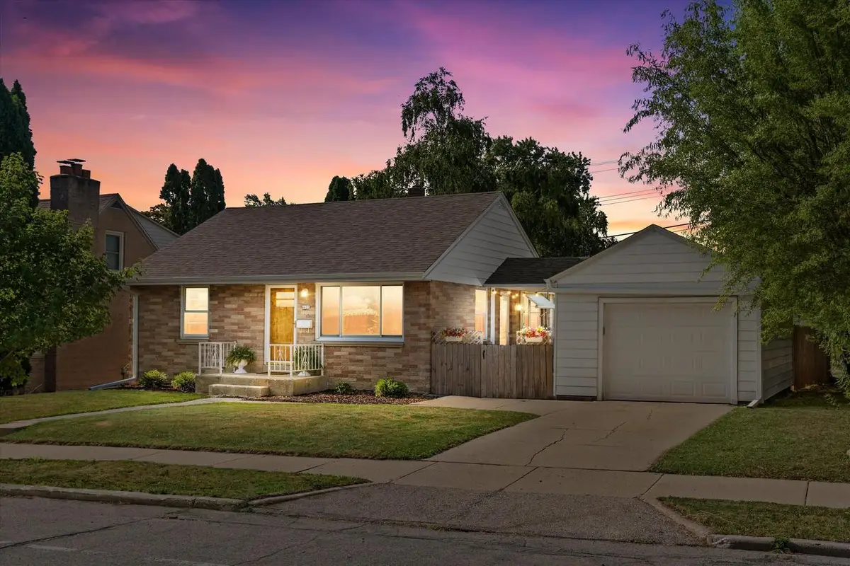 8623 W Morgan AVENUE, Milwaukee, WI 53228 - #1