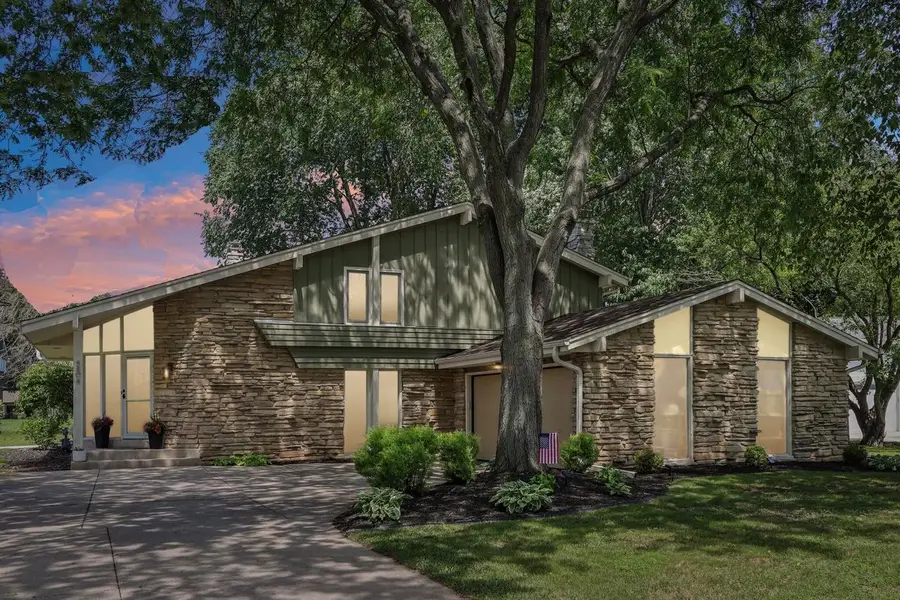 5806 Glen Flora DRIVE, Greendale, WI 53129 - #3