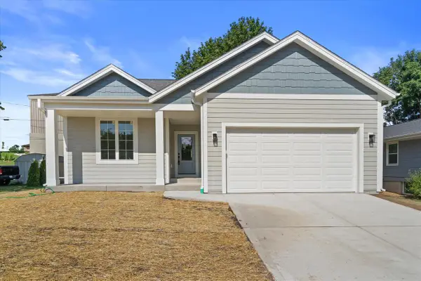 772 Eastern AVENUE, West Bend, WI 53095
