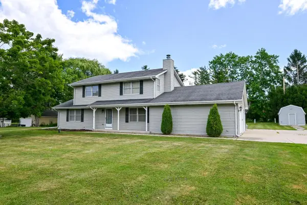 108 High Forest DRIVE, Cedarburg, WI 53012