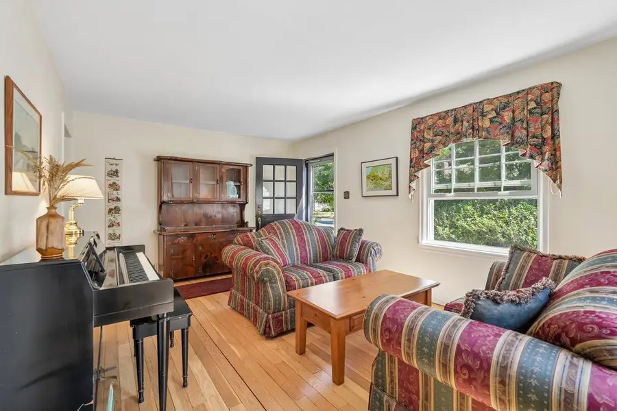 4907 N Idlewild AVENUE, Whitefish Bay, WI 53217 - #2