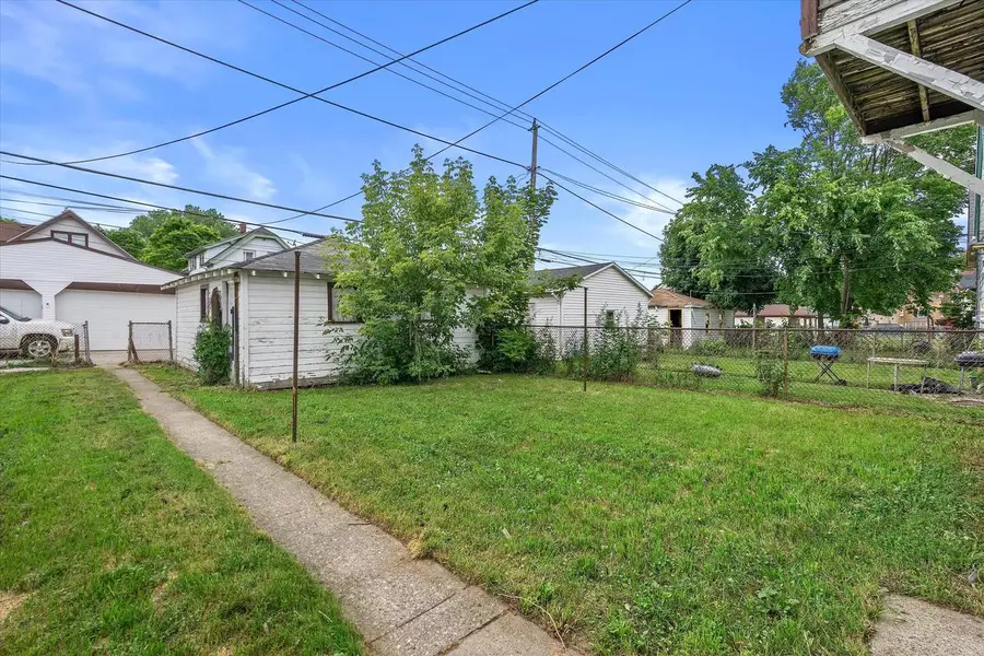 3613 N 21st STREET, Milwaukee, WI 53206 - #2