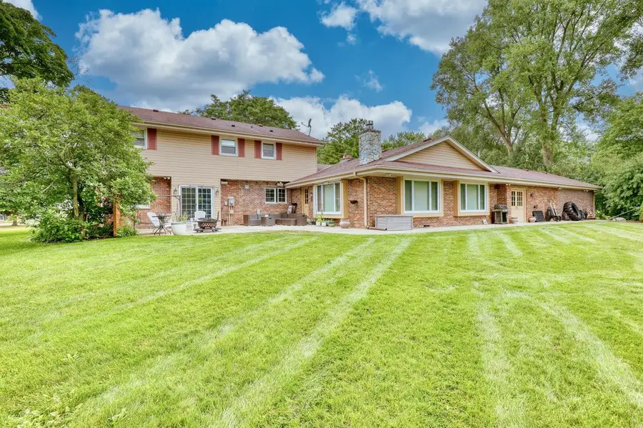 8246 Firwood LANE, Greendale, WI 53129 - #3