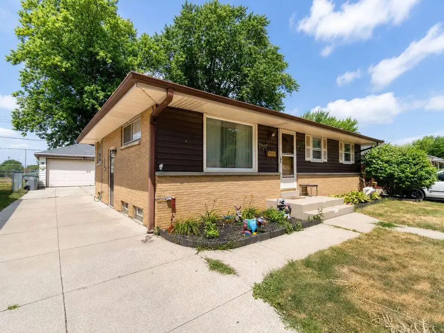 4147 S 52nd STREET, Milwaukee, WI 53220 - #2