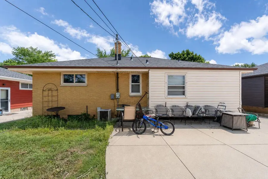 4147 S 52nd STREET, Milwaukee, WI 53220 - #3