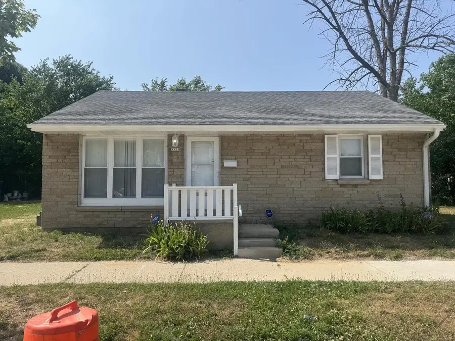 5525 N Long Island DRIVE, Milwaukee, WI 53209 - #3