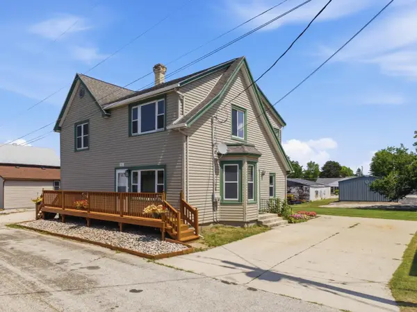 111 S 3rd AVENUE, Saint Nazianz, WI 54232