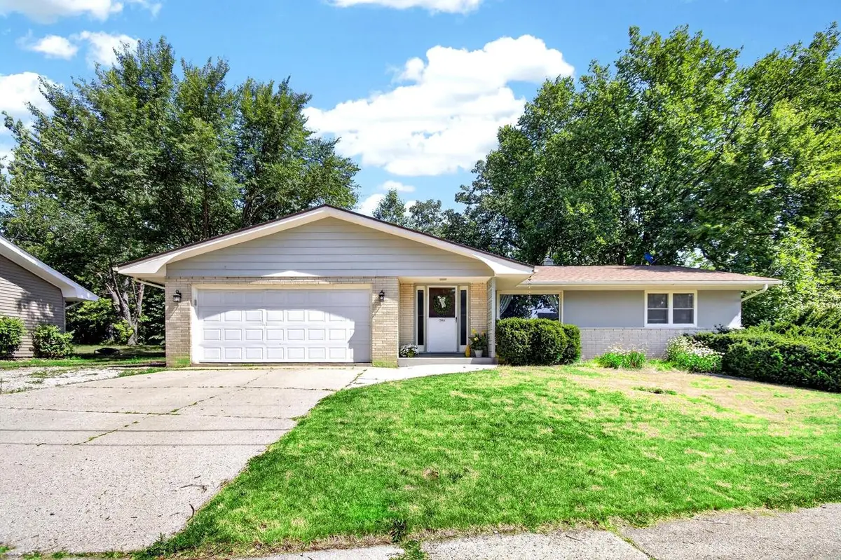 586 Oak STREET, Burlington, WI 53105 - #1